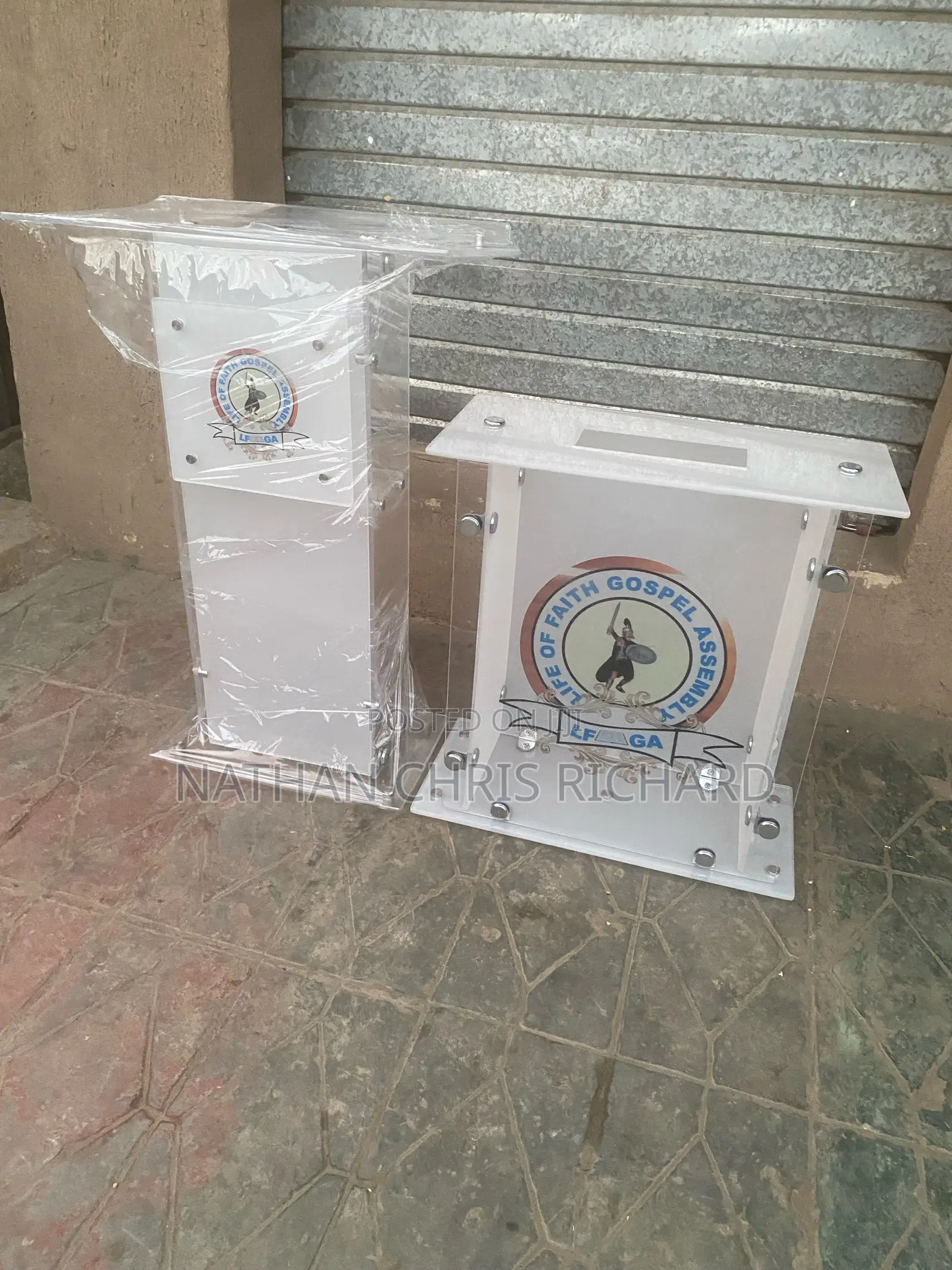 Acrylic Unbreakable Single Pole