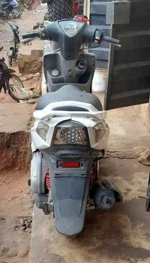 Kymco Agility 2018 White
