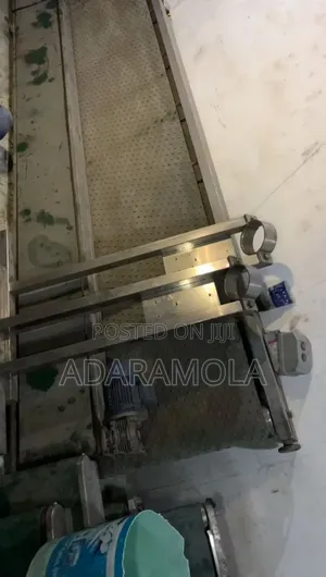 Conveyor (Industrial)