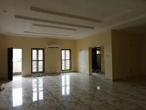 3bdrm Block of Flats in Wuye for rent