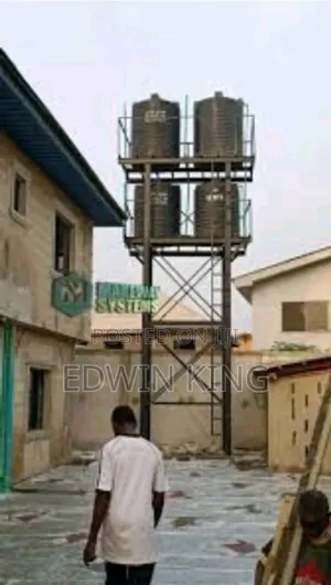 Joyce Tank Stand