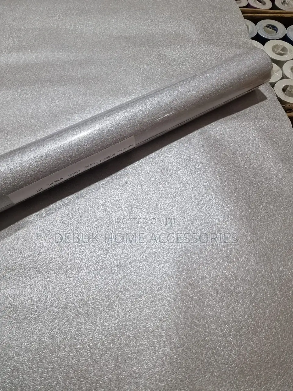 Glittering Plain Silver Wallpaper