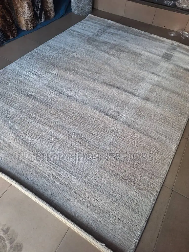 Center Rugs