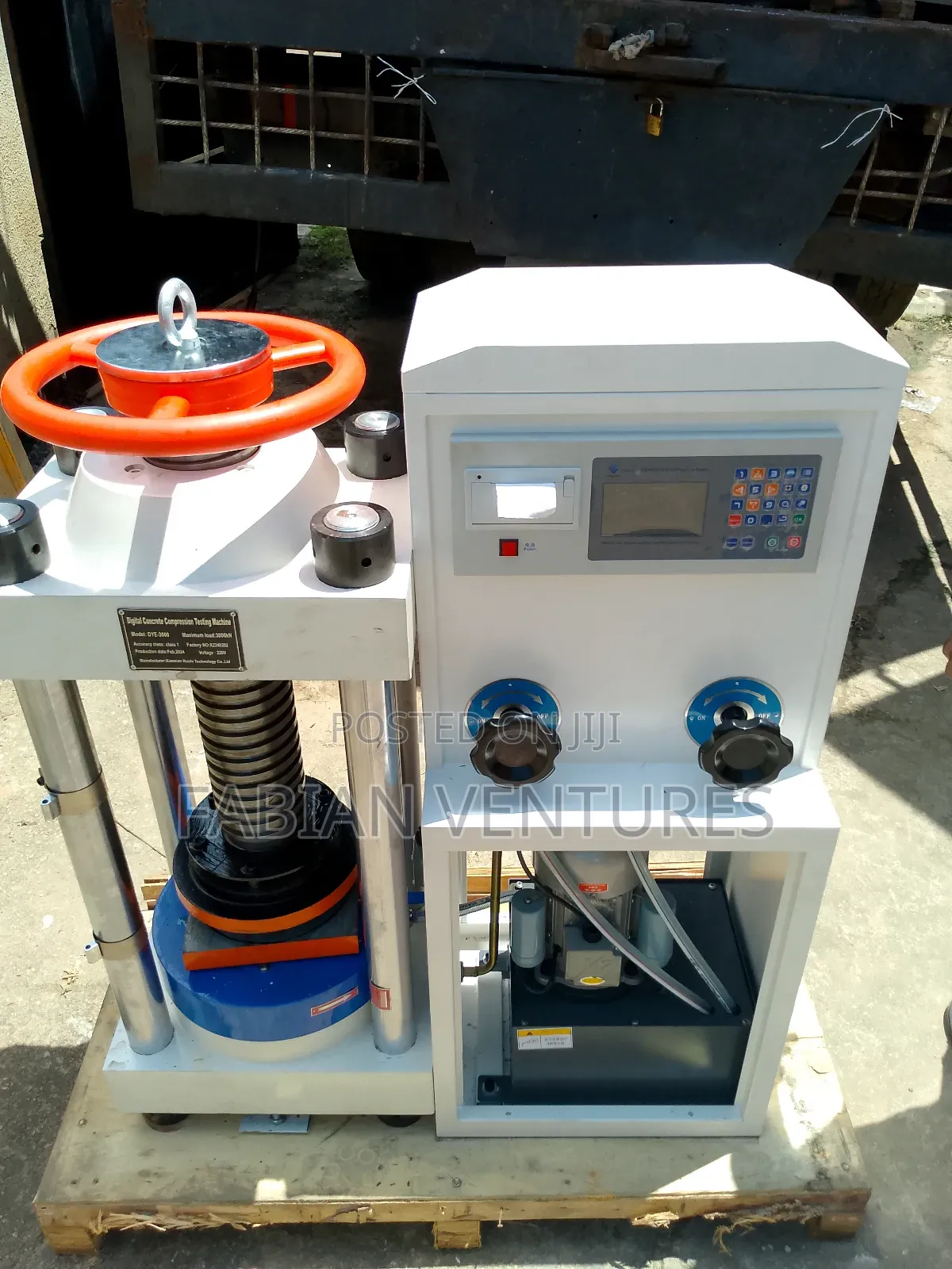 Digital Compression Machine 2000KN