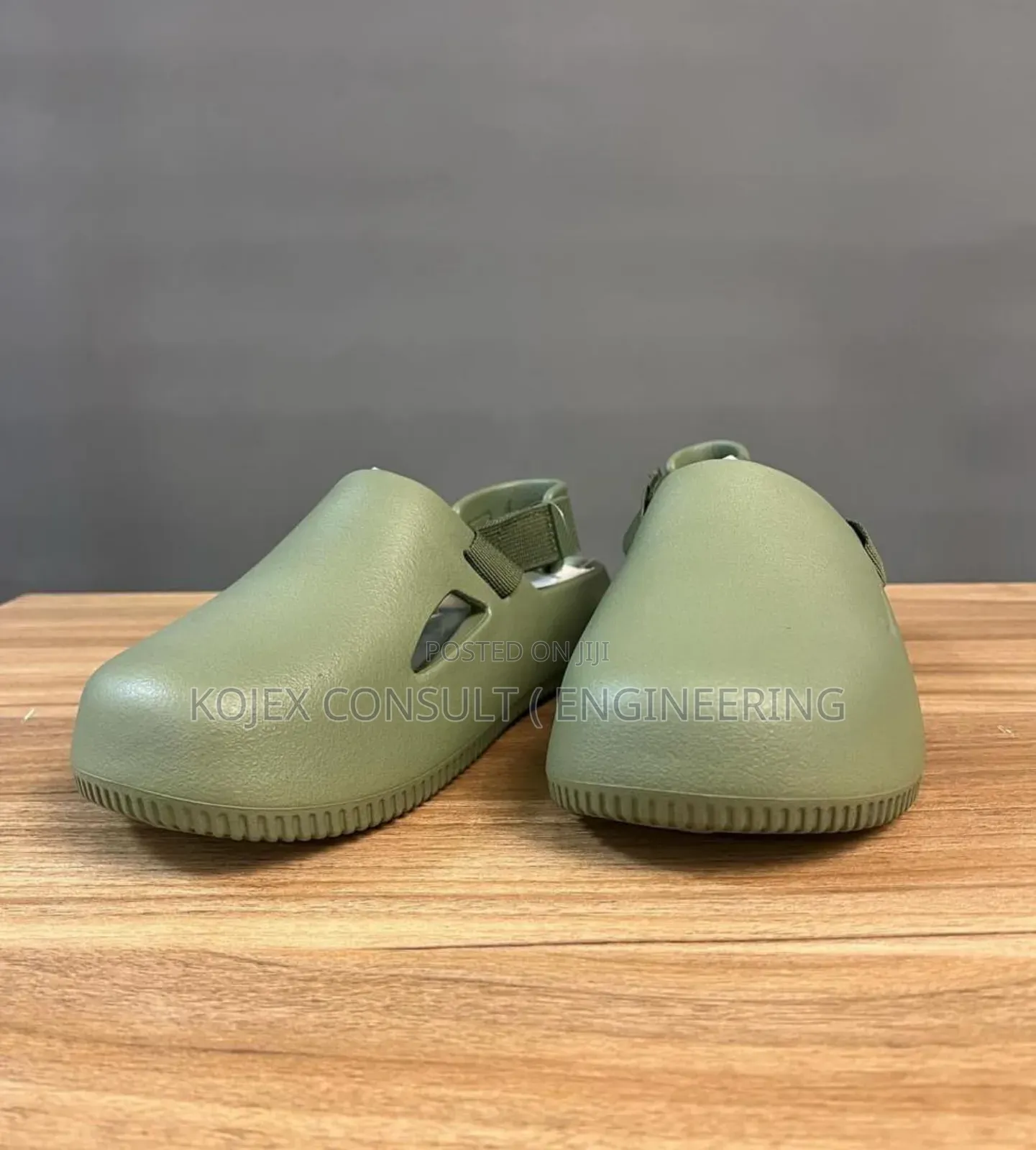 Unisex Nike Crocs