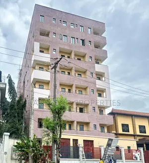 5bdrm Apartment in Victoria Island for sale