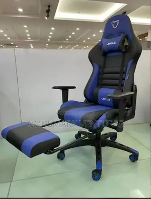 High Quality Gaming Chair With Footrest.