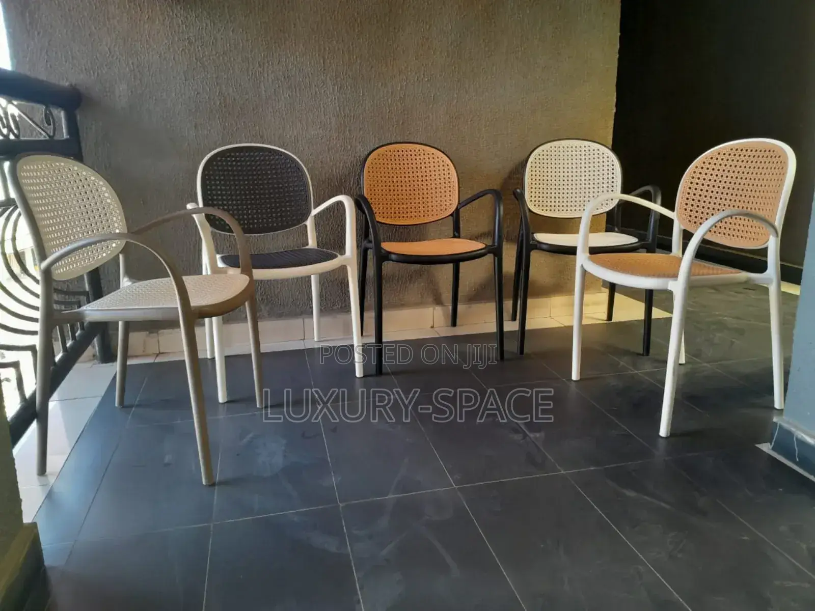 Unique Restaurant Multipurpose Chair
