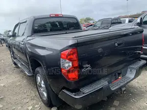 Toyota Tundra 2017 Gray