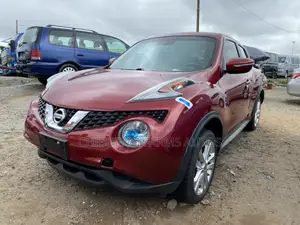 Nissan Juke 2015 Red