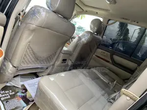 Toyota Land Cruiser 2007 Black