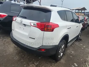 Toyota RAV4 2015 White
