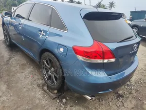 Toyota Venza Limited AWD V6 2013 Blue
