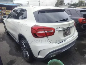 Mercedes-Benz GLA-Class 2016 White