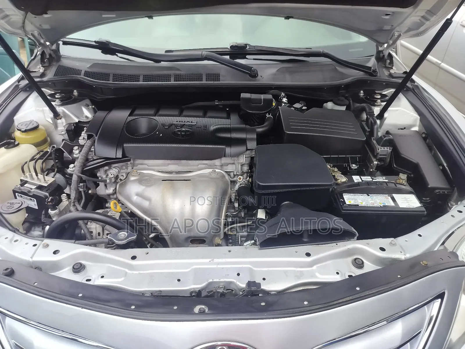 Toyota Camry 2010 Silver