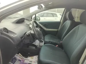 Toyota Yaris 1.8 TS Liftback 2007 Silver