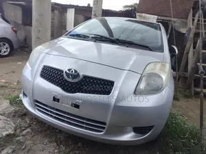 Toyota Yaris 1.8 TS Liftback 2007 Silver