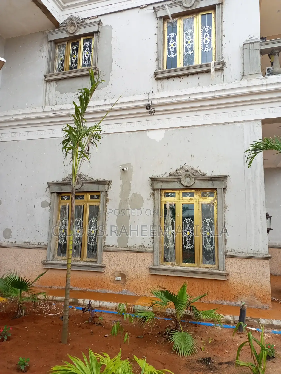 Golden Aluminium Dubble Gracing Casement Window