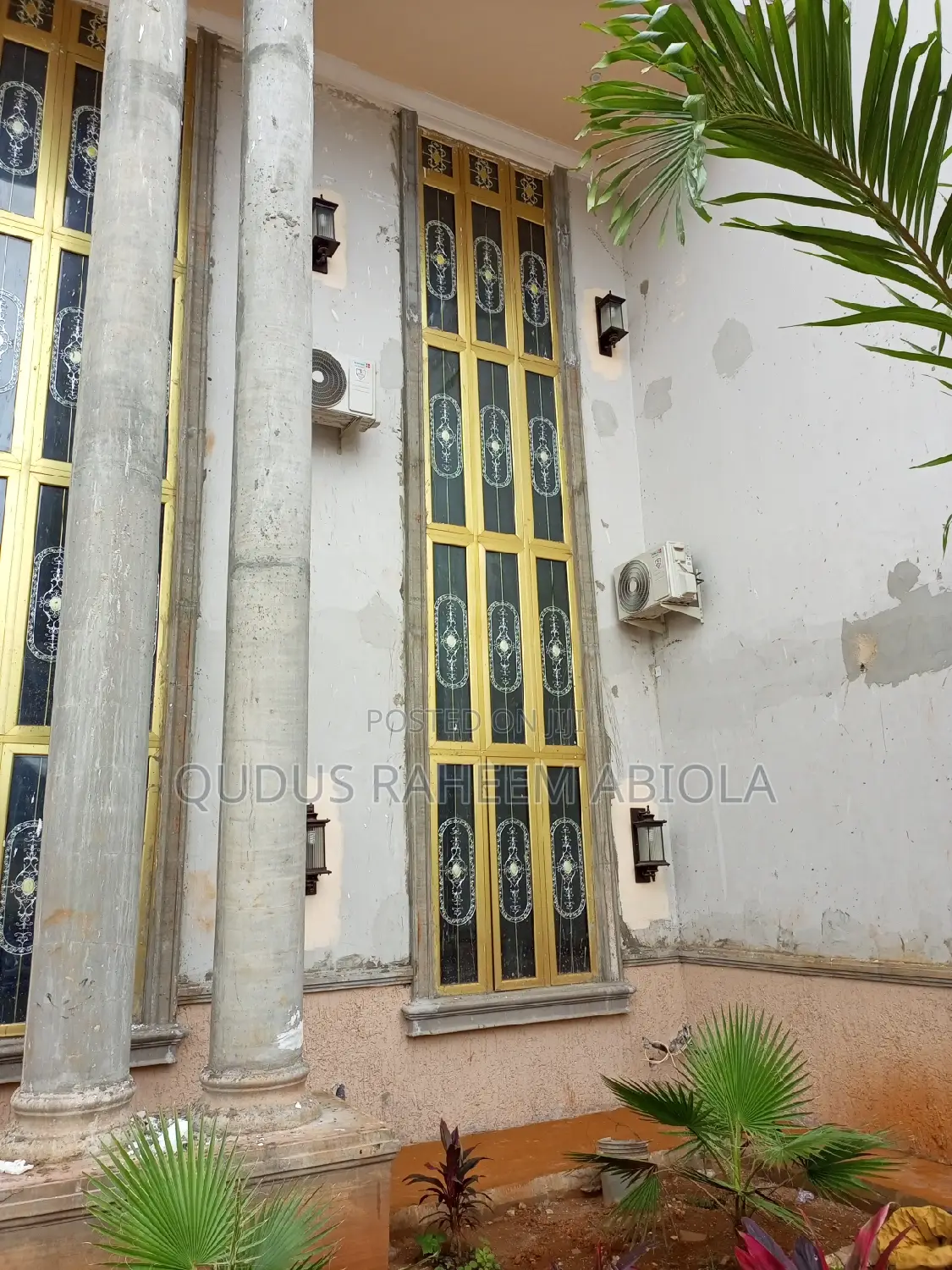 Golden Aluminium Dubble Gracing Casement Window