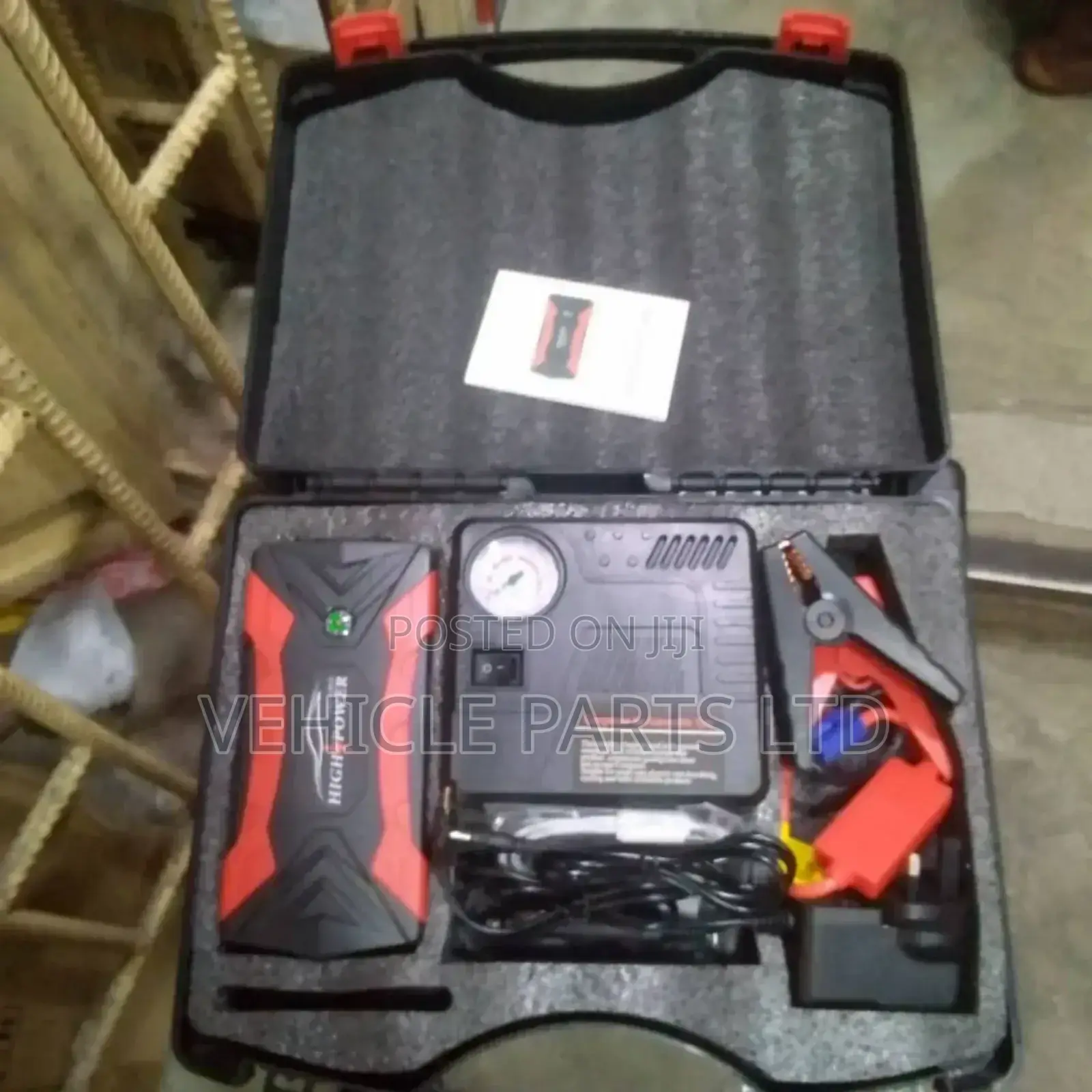 4-in-1 Car Jumper +Tyre Pump (99,800mah)