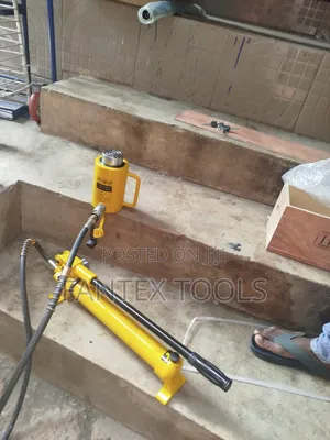 Clinder Jack 30 Ton by 50mm