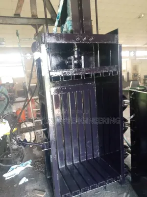 Hydraulic Baling Machine