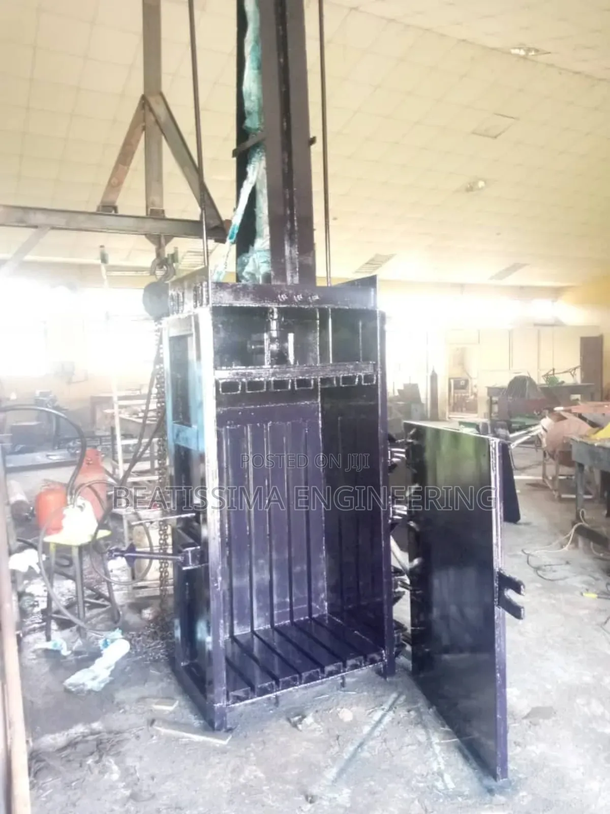Hydraulic Baling Machine