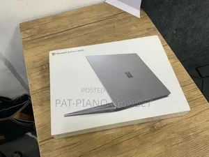 New Laptop Microsoft Surface Laptop 3 8GB AMD Ryzen 5 SSD 256GB