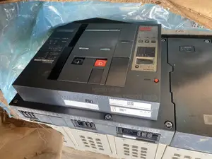 Schneider Air Circuit Breaker 5000A 4p