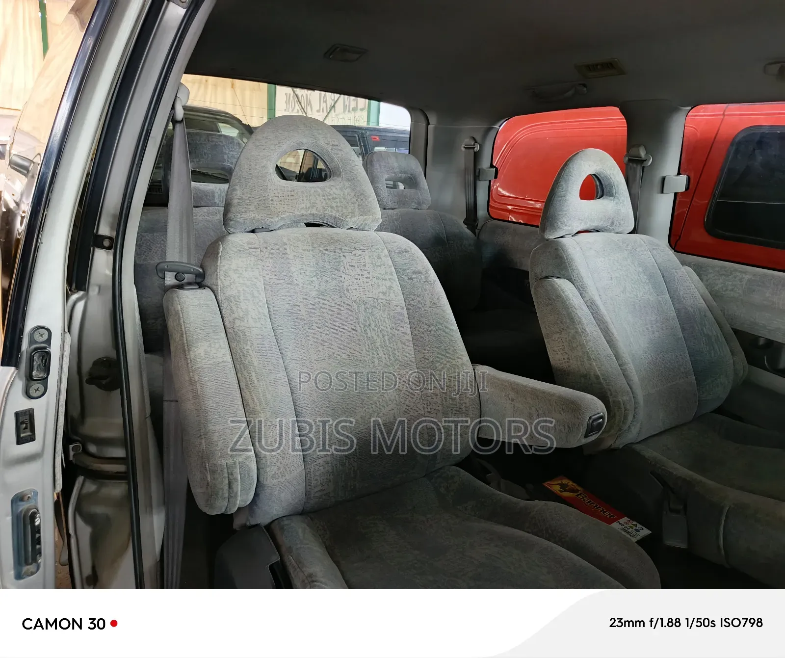 Mitsubishi Space Gear 2005 Silver