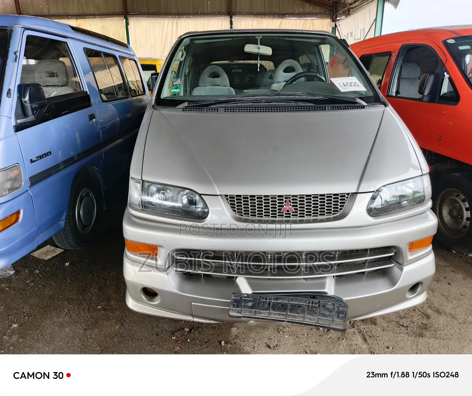 Mitsubishi Space Gear 2005 Silver