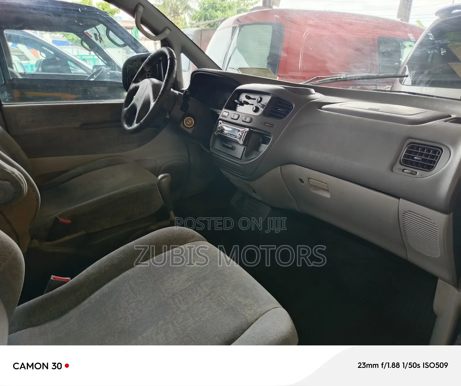 Mitsubishi Space Gear 2005 Black