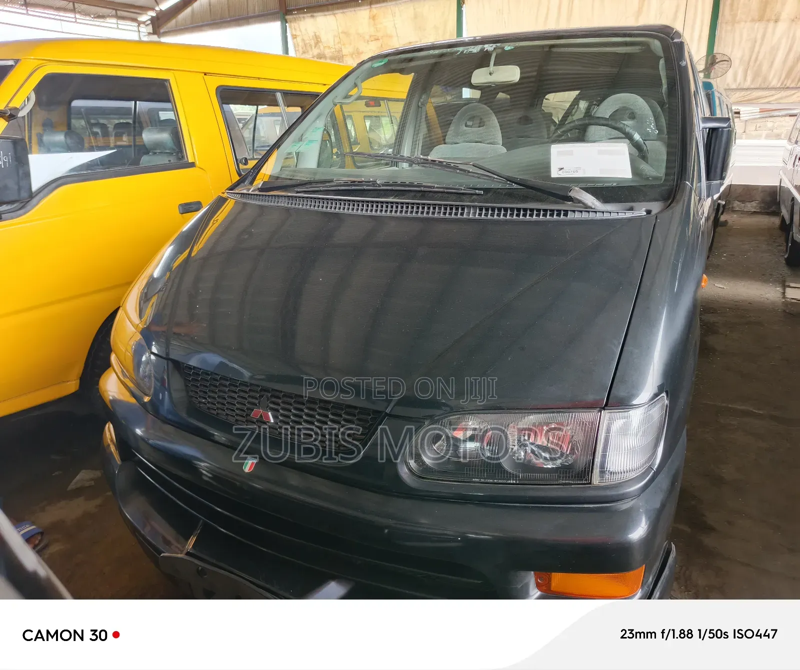 Mitsubishi Space Gear 2005 Black