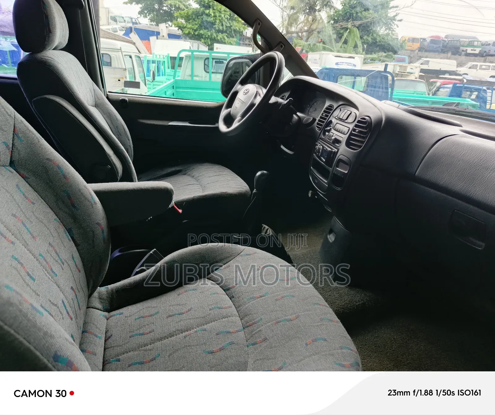 Hyundai H1 2000 Silver