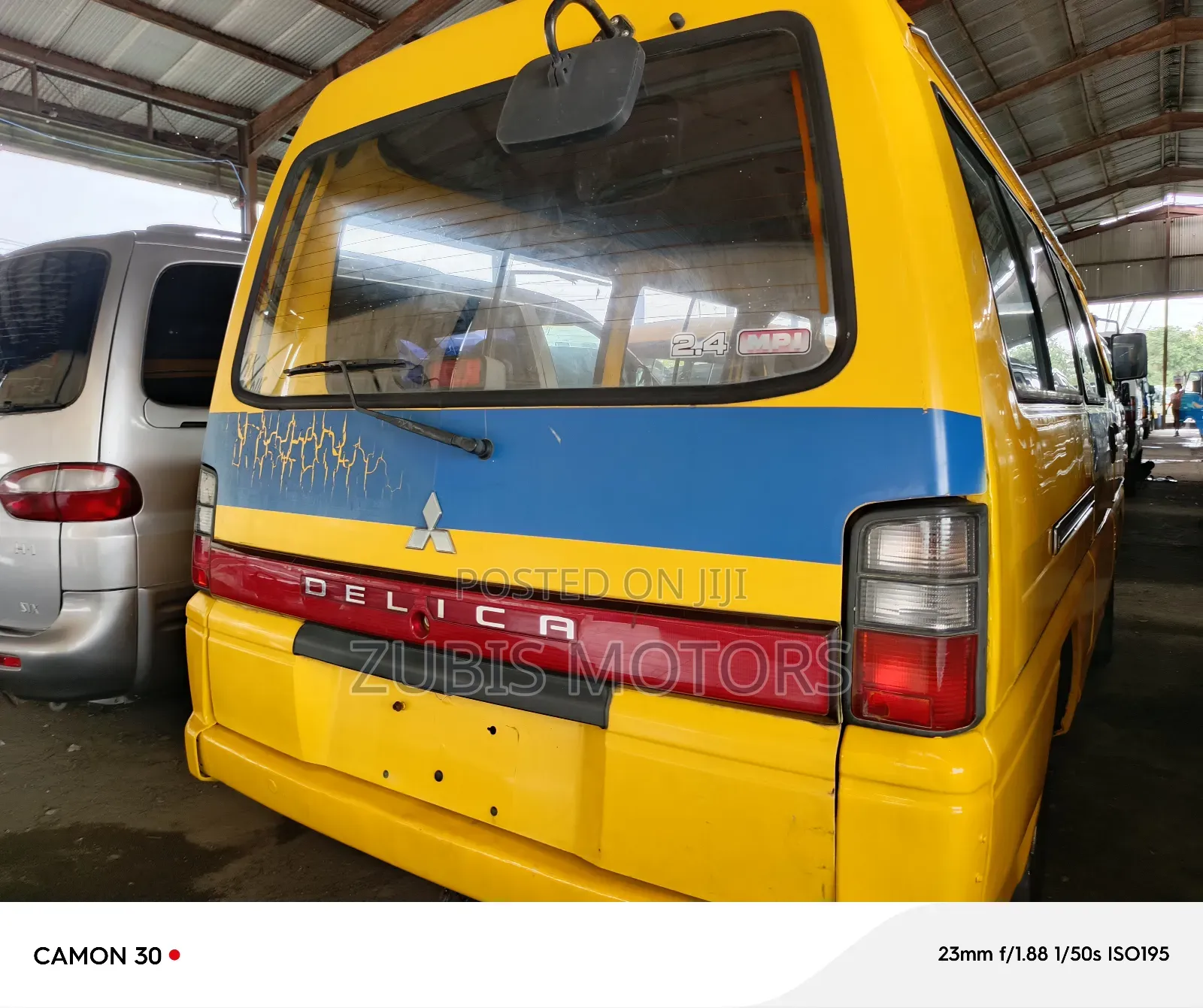 Mitsubishi Delica 2002 Yellow