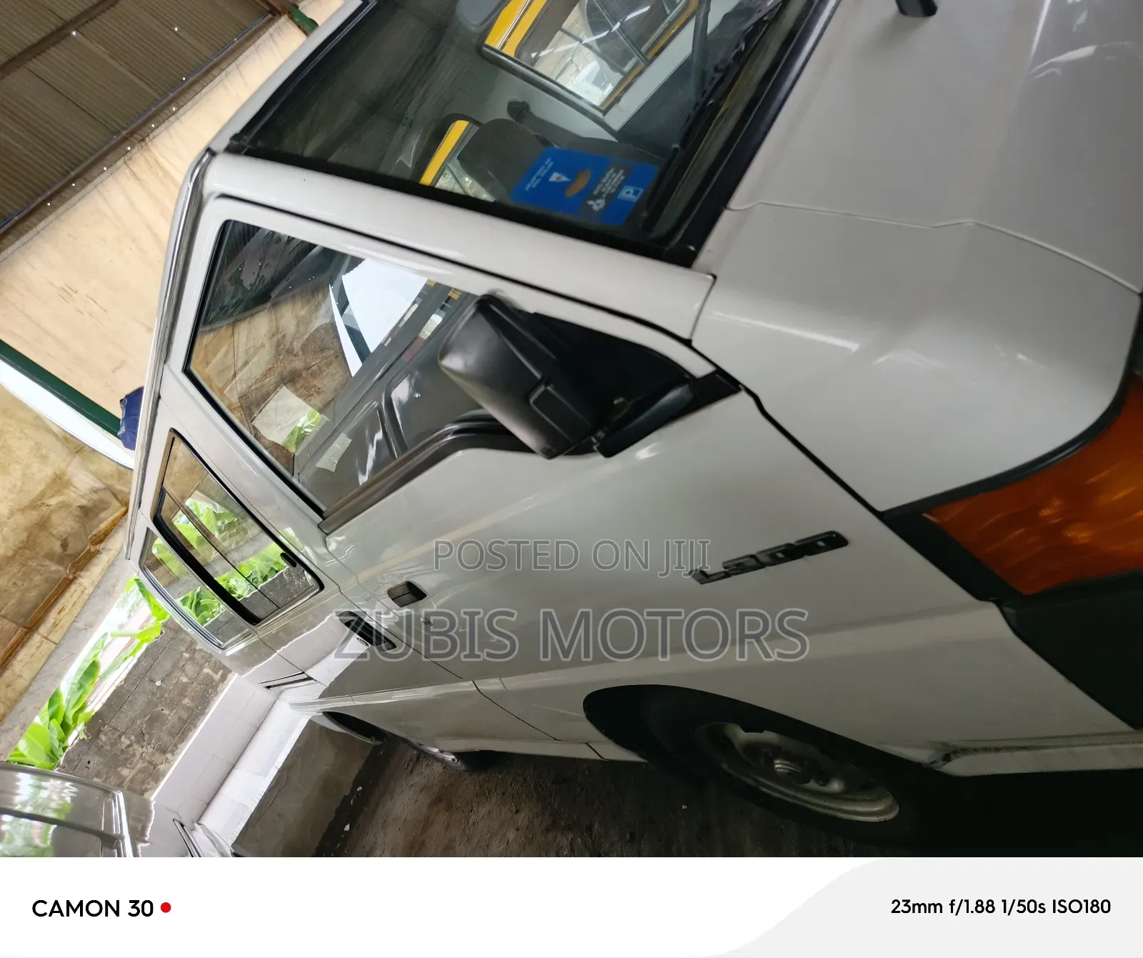 Mitsubishi L300 2002 White