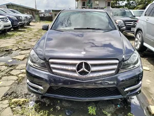 Mercedes-Benz C300 2013 Black