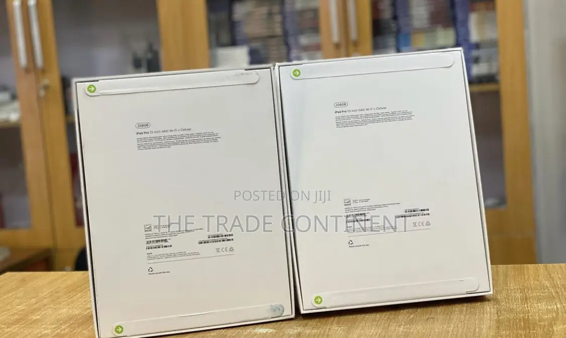 New Apple iPad Pro 13 (2024) 256 GB