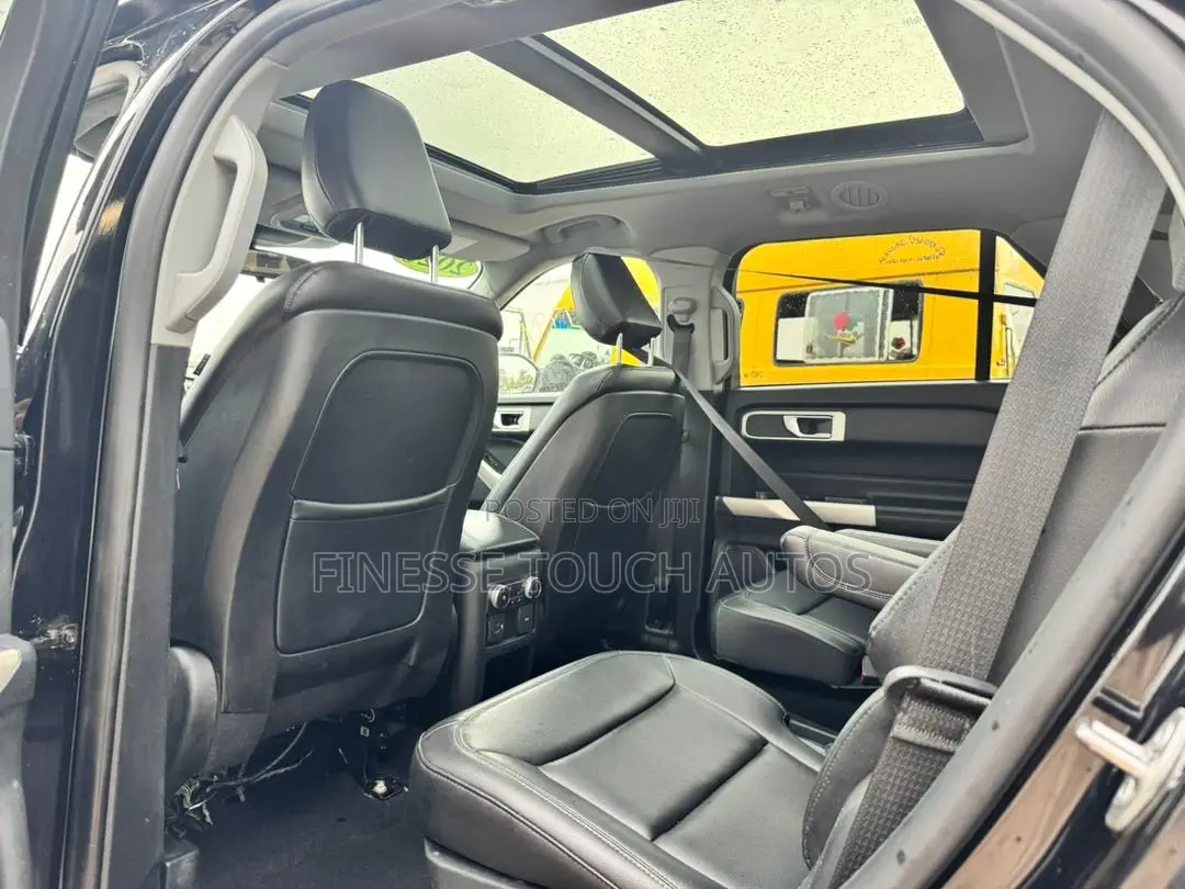 Ford Explorer XLT 4x4 2020 Black