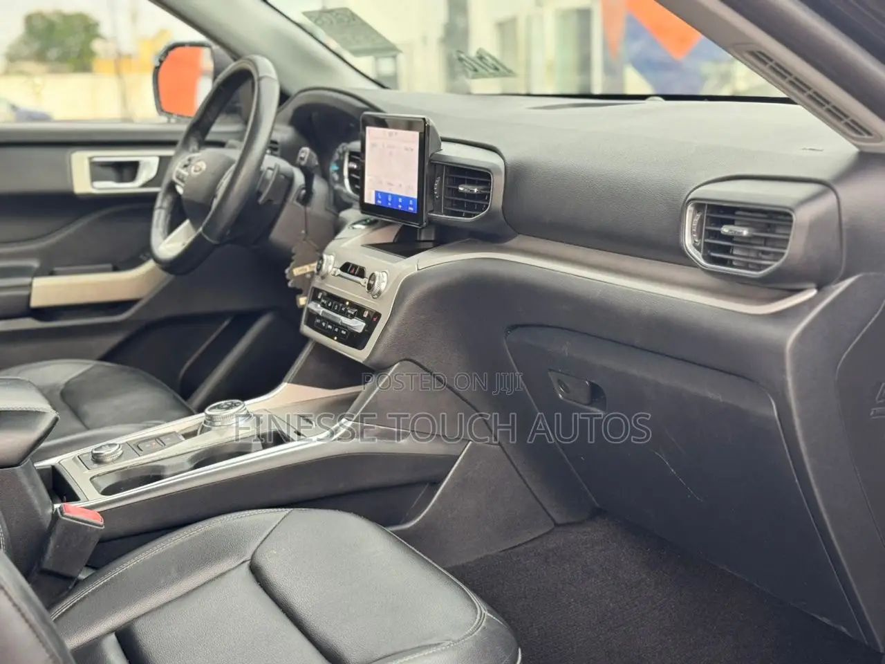 Ford Explorer XLT 4x4 2020 Black