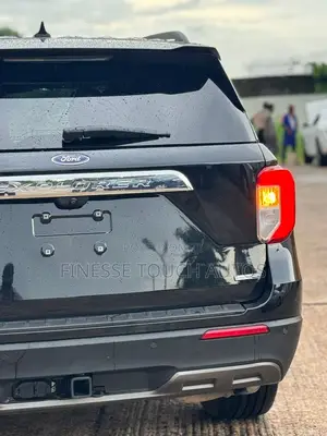 Ford Explorer XLT 4x4 2020 Black