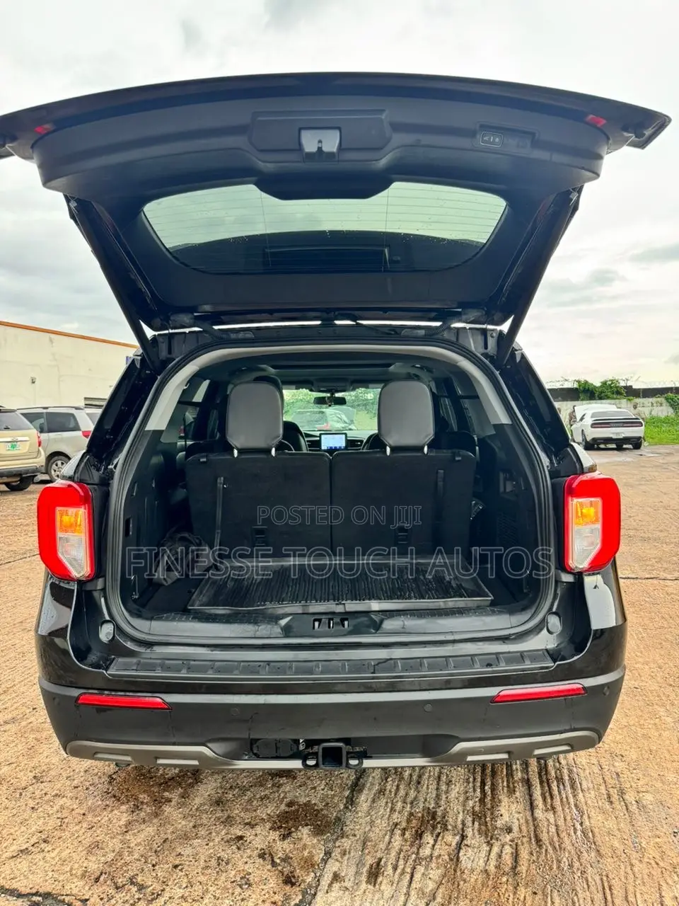 Ford Explorer XLT 4x4 2020 Black