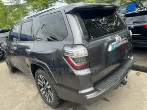 Toyota 4-Runner Limited 4x4 2019 Gray