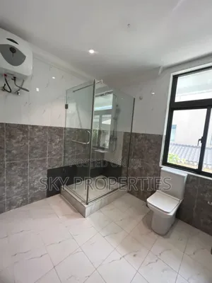 5bdrm Mansion in Banana Island, Ikoyi for rent