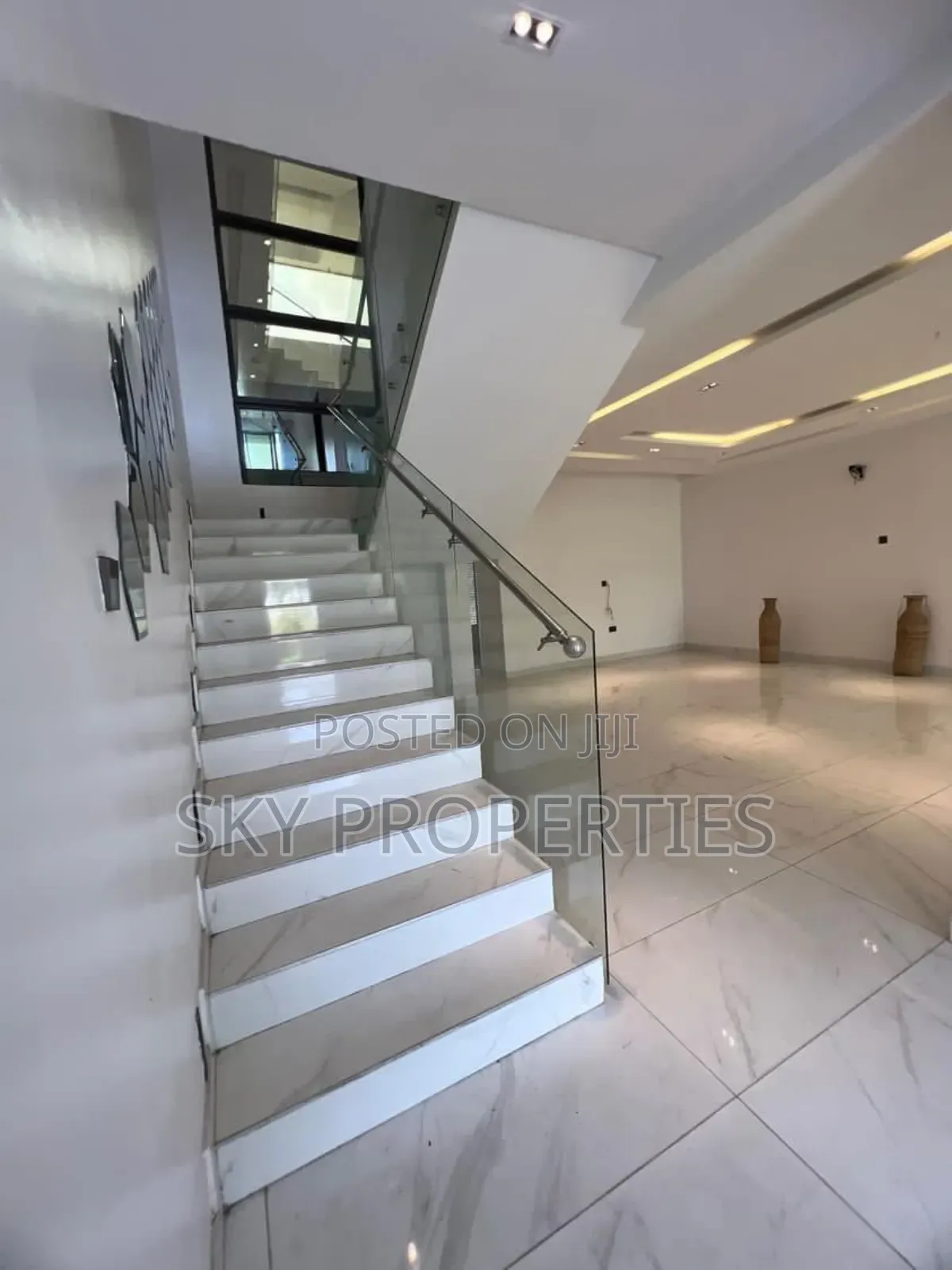 5bdrm Mansion in Banana Island, Ikoyi for rent