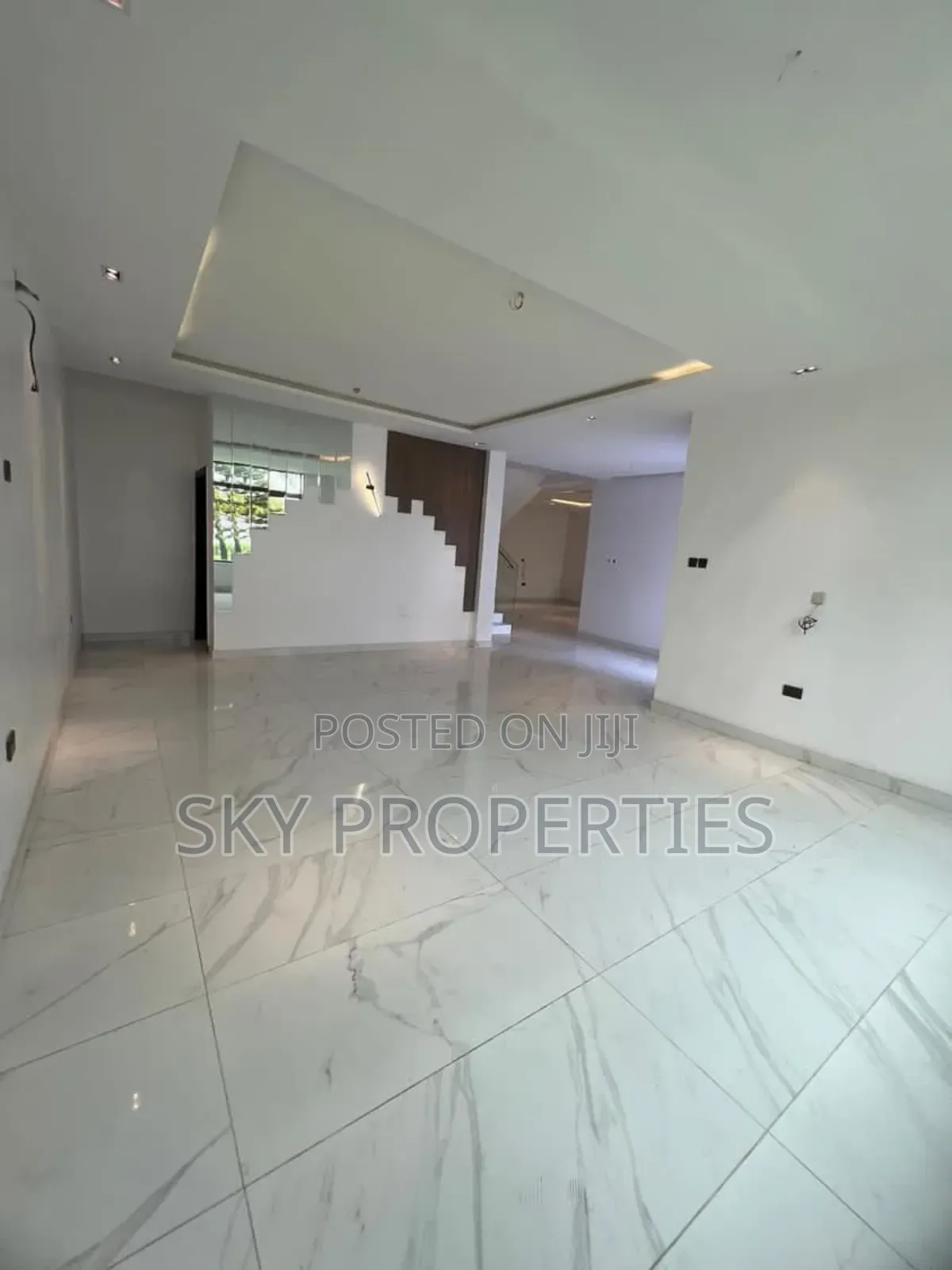 5bdrm Mansion in Banana Island, Ikoyi for rent