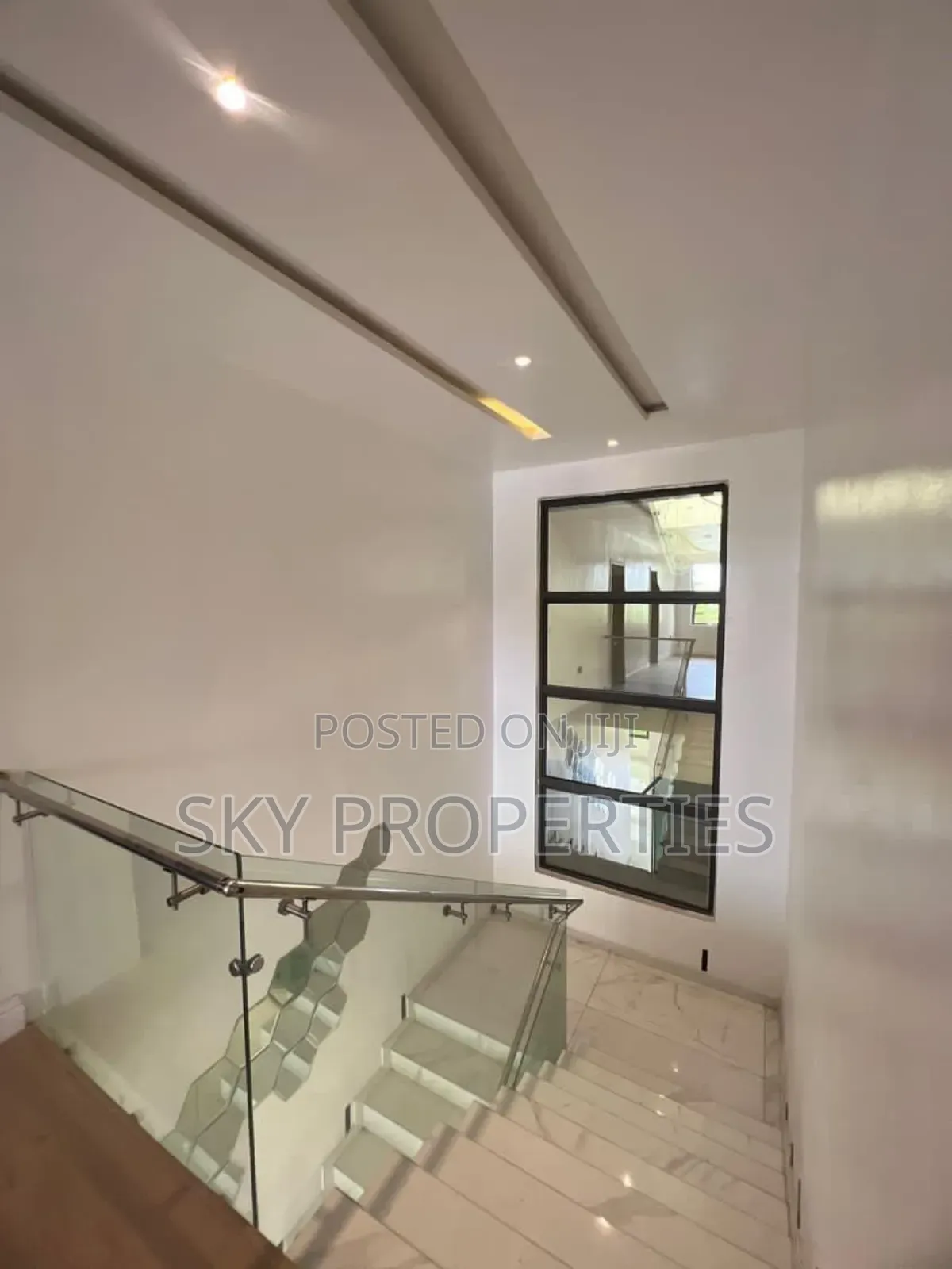 5bdrm Mansion in Banana Island, Ikoyi for rent