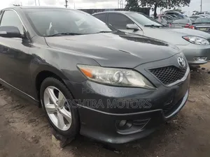 Toyota Camry 2010 Gray