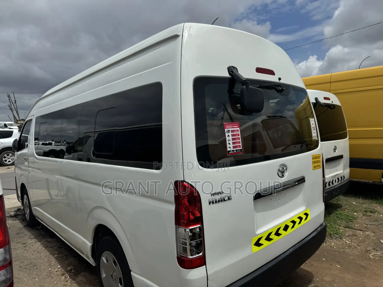 Toyota HiAce 2017 White
