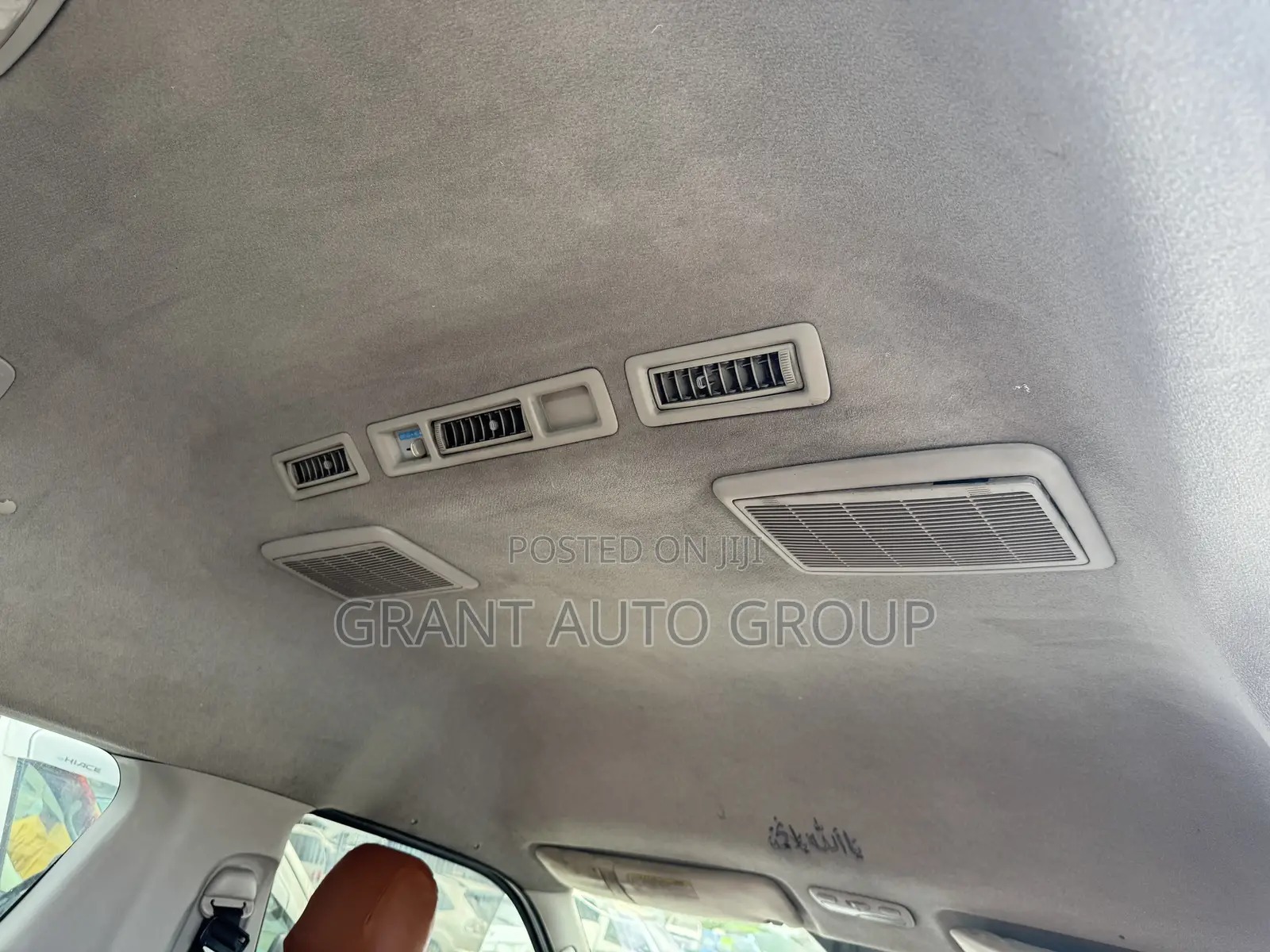 Toyota HiAce 2017 White